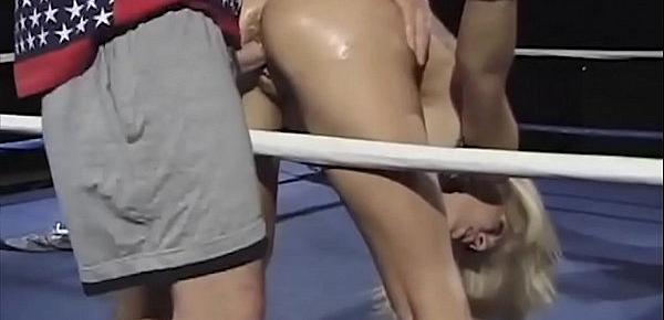  She learn to fight and to fuck inside Box-ring - nice Thing
